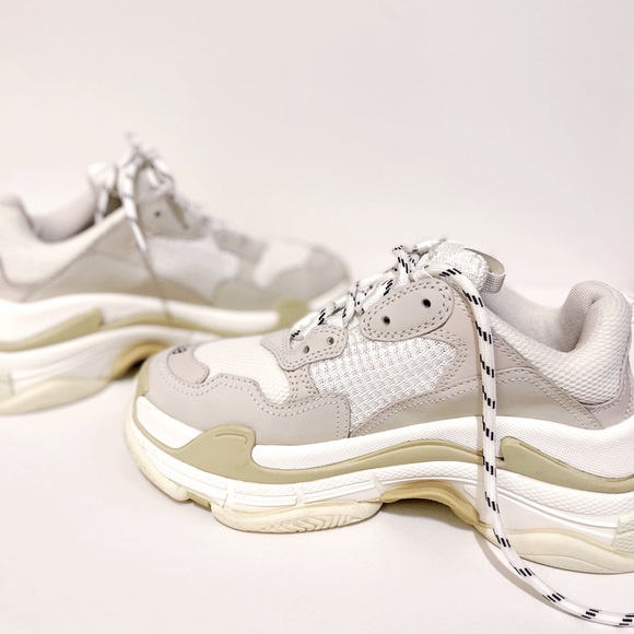 Balenciaga Triple S White Sneakers Size 38 Size 8 - Picture 4 of 11